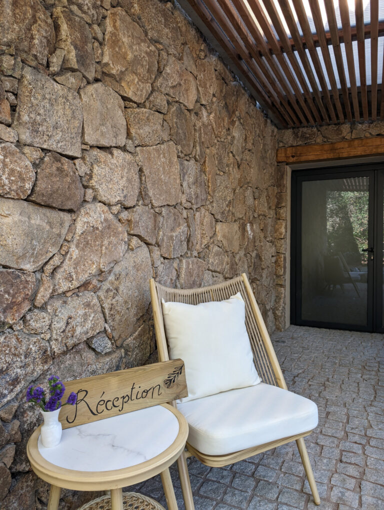 Réception du domaine Terre d'Arasu, proche de Porto-Vecchio, en Corse du Sud