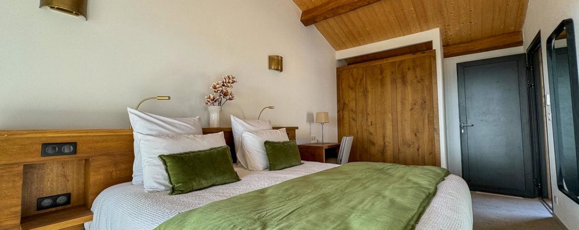 Chambre avec vue sur la mer à Villa Chiara à Arasu, Corse du Sud.